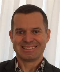 Dr. Hélio Antônio Silva, especialista em Coloproctologia