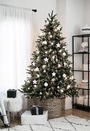 Incredibly Chic Modern Minimalist Christmas Trees Minimalist Christmas Tree Scandinavian Christmas Trees Minimalist Christmas