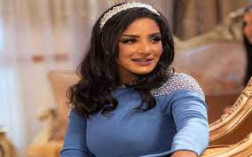 أجرت الفنانة الكويتية مرام البلوشي مقابلة تلفزيونية تحدثت فيها عن عمرها الحقيقي وأسرار عن حياتها الشخصية.وتصدرت ترند السعودية اليوم. Mt3c6dhwc5 Bom