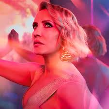 Claire Richards's Instagram, Twitter & Facebook