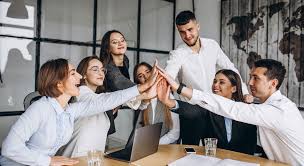 Expediente de regulación de empleo, ere grupo nom (derecho: Movilizacion Por El Empleo Grupo Adecco