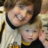 Vicki Rapp's Instagram, Twitter & Facebook