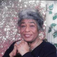 Vicki Tucker's Instagram, Twitter & Facebook