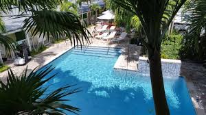 Vergleichen sie hotelpreise und finden sie den günstigsten preis für almond tree inn hotel für das reiseziel key west. Almond Tree Pool View From Our Balcony Picture Of Almond Tree Inn Key West Tripadvisor