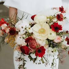 These are the best poppy wedding bouquets. 15 Fresh And Playful Poppy Wedding Bouquets