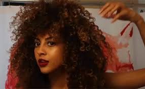 Hair care made simple teaching you hair care tips and tutorials. How To Use An Afro Pick For Big Curly Hair Naturallycurly Com