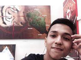 Dengar lagu ku rela dibenci ni banyak kali juga. Lirik Lagu Aiman Tino Ku Rela Dibenci Lirik Lagu Dunia