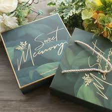 40 Flower Bouquet In Kraft Paper Wrap Psd Mockup Branding Mockups
