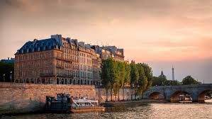 Folgende 53 einträge sind in dieser kategorie, von 53 insgesamt. Ile De La Cite Die Besten Fluss Hafenrundfahrten 2021 Bootsfahrten Touren Fahren Getyourguide