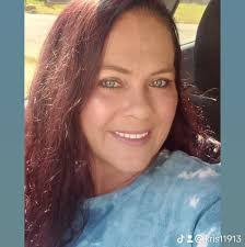 Donna Grantham's Instagram, Twitter & Facebook