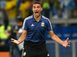 Información, novedades y última hora sobre lionel scaloni. Copa America Scaloni Se Emociono Con La Argentina Y Cargo Contra El Arbitro La Nacion