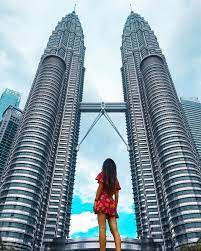 Time here, time there (time zone converter). The Discoverer On Instagram Now Discovering Th Discoverer Discovering Instagram Malaysia Malasia Torres Petronas Kuala Lumpur