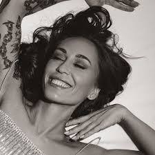 Anna Rom's Instagram, Twitter & Facebook