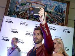 Bachelor Star Nick Viall Gets Another Woman Pregnant