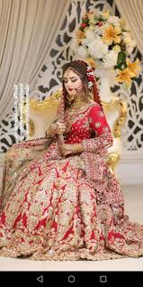 Pakistani Beautiful Bride On Wedding Bridaljewelrygoldpakistani Bridal Dresses Pakistan Indian Bridal Dress Pakistani Bridal Dresses