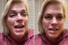 sister wives star hospitalized after fall