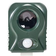 Just like the other ultrasonic repellers, the neatmaster can be used to target rodents and insects effectively. Pestbye Battery Operated Cat Repellent V2 Easy To Use Ultrasonic Cat Scarer With Hyperresonance Frequency Buy Online In Bosnia And Herzegovina At Bosnia Desertcart Com Productid 58062922