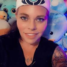 Jesse Stambaugh's Instagram, Twitter & Facebook