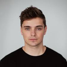 Martijn gerard garritsen (born 14 may 1996 in amstelveen), known by his stage name martin garrix, is a dutch dj signed to spinnin' records. Martin Garrix Martingarrix Twitter