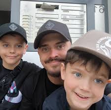 What's your favourite Elvis thing to do in Vegas? Other than get married  🤣🕺🏻