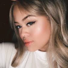 Hannah Bertram (@hannahgrace2030)