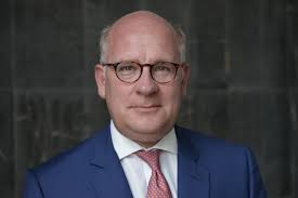 This is because almost all banks in the. Prof Dr Thomas A Lange Honorarprofessor Institut Fur Betriebswirtschaftslehre Universitat Rostock