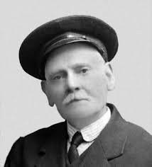 Intertwining Branches: A Grand Old Man