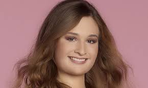 Je m'appelle julie briand, j'ai 19 ans. Exclu Miss Saint Pierre Et Miquelon Heloise Urtizberea Mon Peche La Gourmandise Miss France Tf1