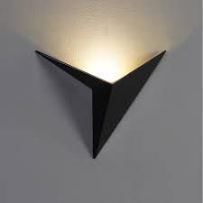 Parmi nos applique murale design sp�cialement con�u pour vos luminaire int�rieur. Wandleuchte Led Ultra Design London Schwarz