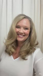 Check out the volume in my hair after using the @myhairdoctoruk Volume-ise  shampoo and conditioner and I was lucky enough to have my hair done by  Trichologist Guy Parsons and work with his lovely wife ...