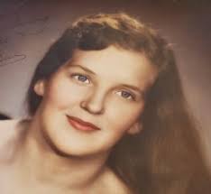 Barbara Guyette's Instagram, Twitter & Facebook