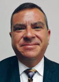 Fairmont council nominates city manager