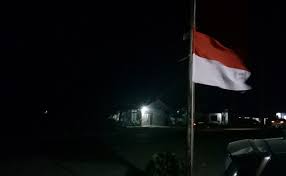 .setengah tiang offi (3.54mb) dan streaming kumpulan lagu slank bendera setengah tiang cocok, kemudian untuk link download slank bendera setengah tiang offi ada di halaman berikutnya. Duka Atas Wafatnya Bj Habibie Sekolah Diwajibkan Kibarkan Bendera Setengah Tiang Detotabuan Com