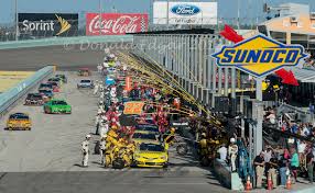 Truex hits the wall from the lead, brings out caution. Donald Edgar 11 17 2013 Ford Ecoboost 400