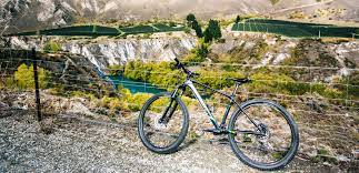 Bike The Wineries In Queenstown Frugal Frolicker Queenstown Australia Travel Cycling Tour