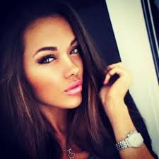 Britney Travis's Instagram, Twitter & Facebook