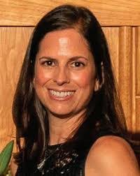 Hannah Mizrahi's Instagram, Twitter & Facebook