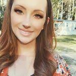 Alisha Cromer's Instagram, Twitter & Facebook