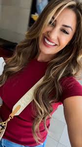 They had me at hand massages during a shampoo 💅🥰🫶🏼 🦄 @unicornhairqueen