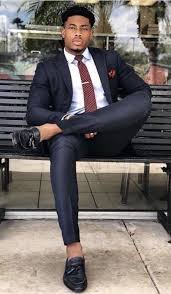 Black And White Loafers With Tassels Simple But Effective Combo With A Black Suit Black Tassel Loafers No Show Socks White Button Up Red Polka Do Black Suit Men Well Dressed Men Black Suit Red Tie