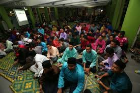 Ushbu tizimdan taman universiti yuragi kebangsaan zonasida joylashgan aeon taman universiti (nomi bilan tanilgan jusco) va aksariyat do'konlar joylashgan. Usim Perkukuhkan Kerjasama Komuniti Bersama Smk Taman Tuanku Jaafar Perangi Gejala Najis Dadah Usim Universiti Sains Islam Malaysia
