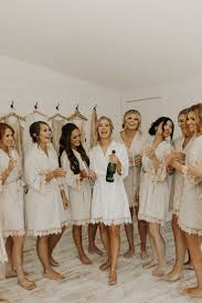 Pretty Bridesmaids Bridesmaid Pictures Wedding Picture Poses Creative Wedding Photo