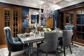 Evoking formality and order, makeover artist candice olson created a symmetrical living room design, below, flanking a camelback sofa with matching side tables and lamps. Candice Olson Dining Room Gets Dressed Up Home Garden Journalstar Com