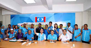 See more of calon parlimen pru14 tanjong karang on facebook. Pkr Perak Pertaruhkan Pesara Guru Bagi Kerusi Parlimen Bagan Datuk Utusan Borneo Online