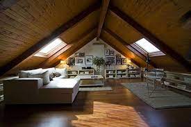 Arredare Mansarda In Legno 25 Idee In Stile Moderno E Rustico Mondodesign It Ristrutturazione Mansarda Soffitta Mansarda Rimodellare La Soffitta