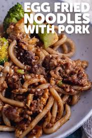 These Egg Fried Noodles Are Made With Flavourful Ground Pork Udon Noodles And Oyster Sauce It Pork Recipes For Dinner Ground Pork Recipes Vegan Recipes Easy