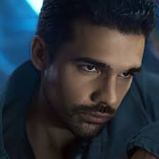 ღ »Still Standing Invicible« ღ