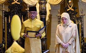 Mari kenali siapa tengku abdullah sultan ahmad shah. Malaysia Elects New King After Unprecedented Abdication Rnz News