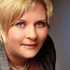 DAK: Online Sprechstunde _S. 266 Datenhungrige Drachenköpfe _S. 268  Antikorruptionsgesetz in Kraft _S. 272 Allianz Deutscher Ä