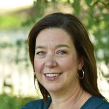 Michelle Kees's Instagram, Twitter & Facebook